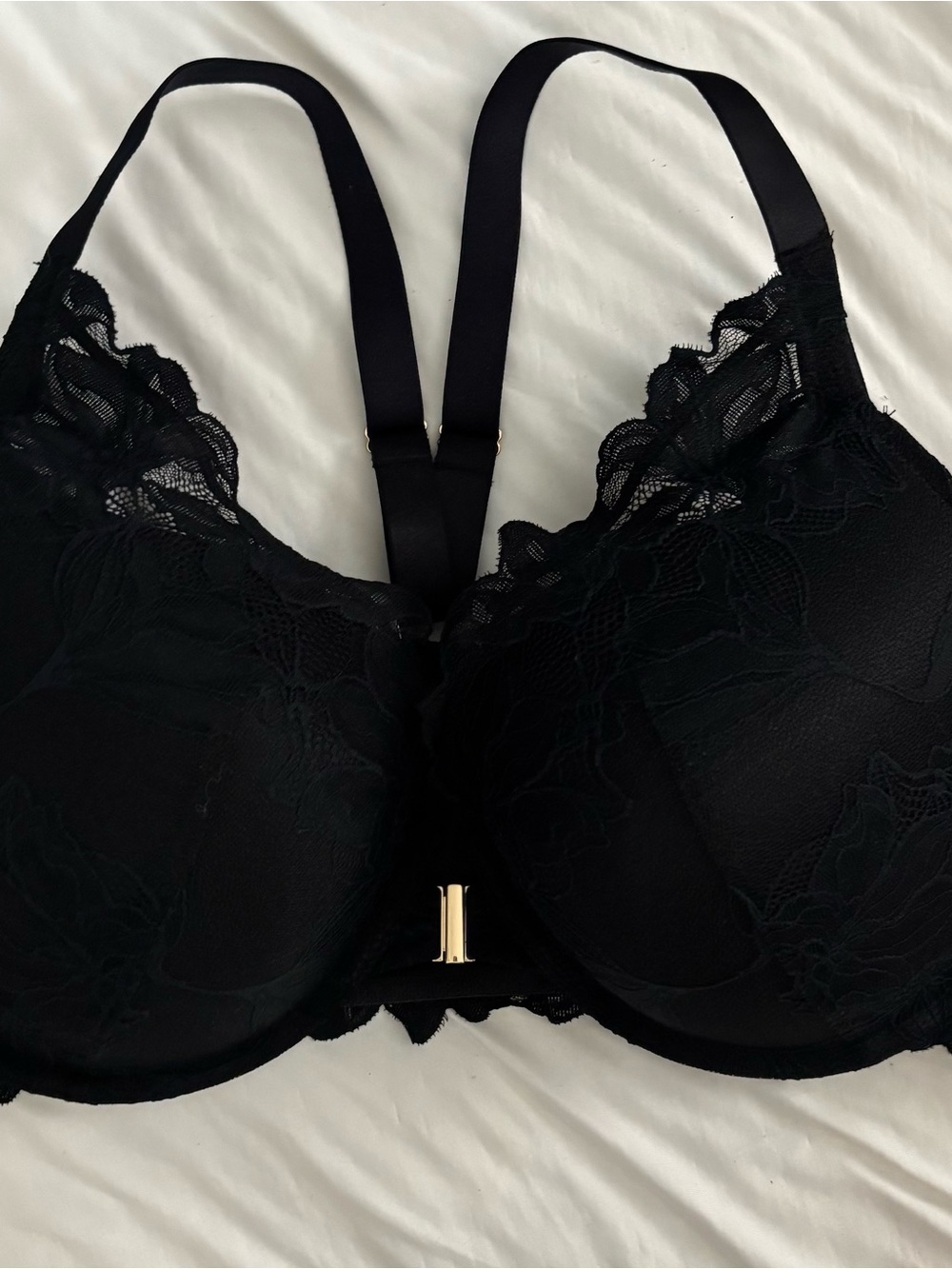 Auden Black Lace Underwire Bra with Gold Clasp